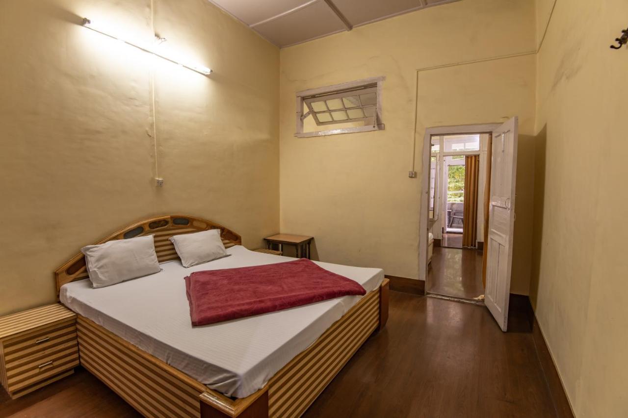India Hotel - Lake View - Mall Road Nainital Exterior photo